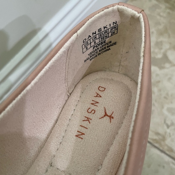 Danskin Slip On Flat Shoes - Picture 2 of 3